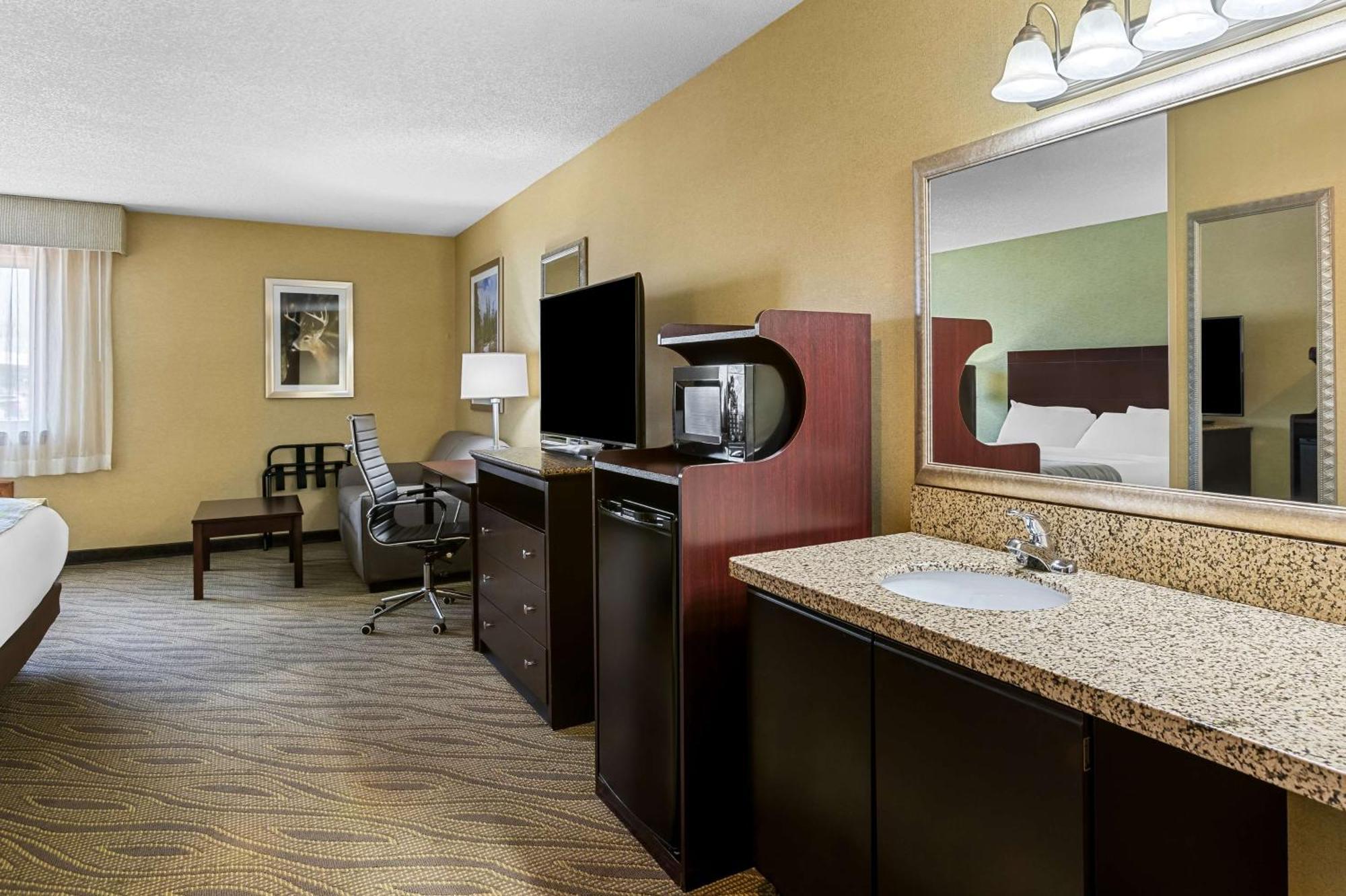 Best Western Gaylord Exterior photo