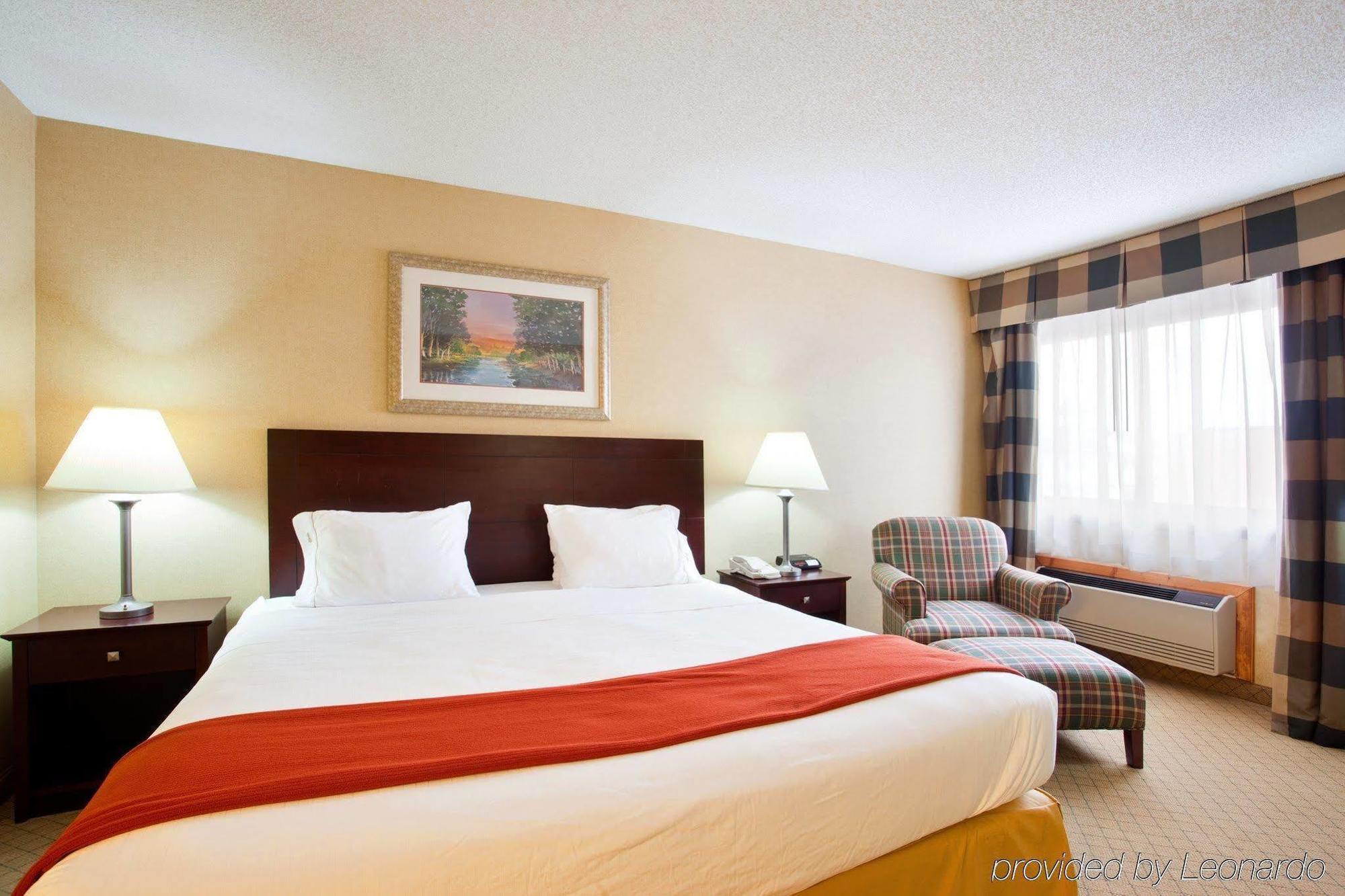 Best Western Gaylord Room photo
